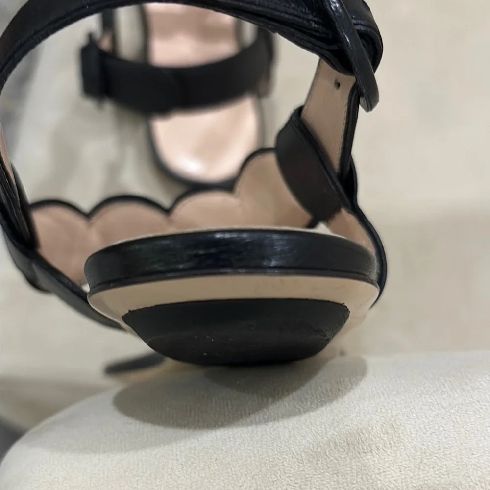 Gucci Black Sandals with Pearl Embellishments - Picture 10 of 14